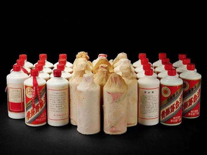 丰县日照岚山回收酒价格哪里回收(附近上门回收茅台酒）?